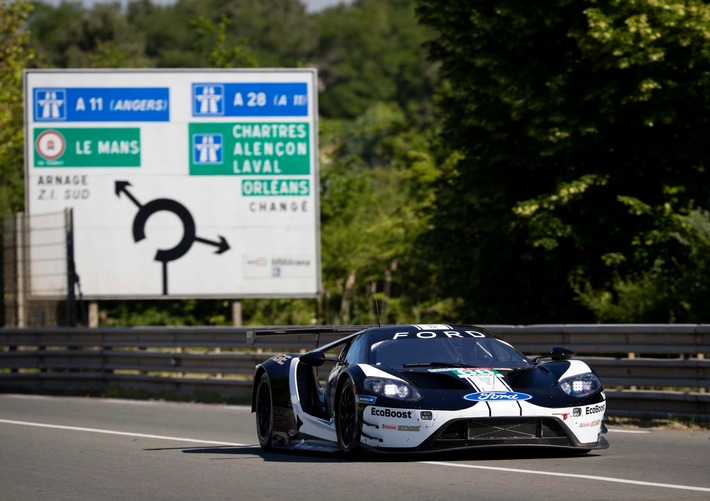 Limitierte Rennsportversion des Ford GT Mk II zeigt nächste Ausbaustufe des Ford GT-Supersportwagens