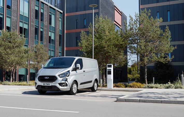 Ford Transit Custom und Tourneo Custom jetzt als Plug-in-Hybrid