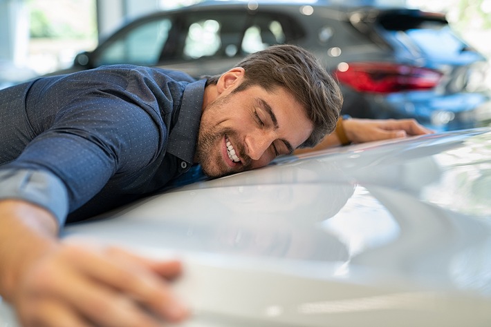 Kopf schlägt Bauch – so stehen die Deutschen zu ihrem Auto