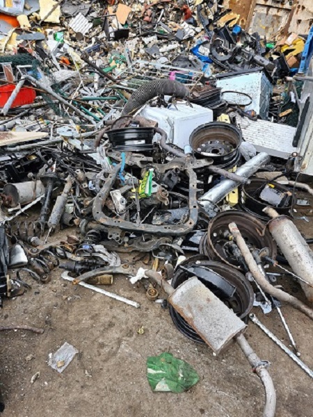 Altmetalle dem Recycling zuführen mit Schrottabholung Wuppertal