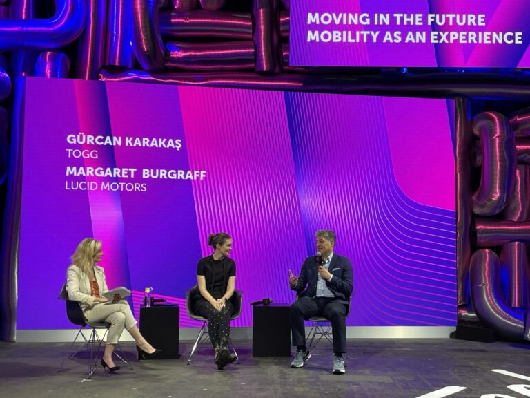 Das türkische Technologie-Unternehmen Togg war beim VivaTech, dem größten Startup- und Tech-Event Europas Im Gespräch erklärte der CEO, Gürcan Karakas, das eigene Konzept