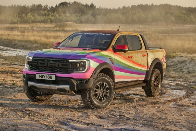 Ford zeigt Verbundenheit mit LGBTQ+ Community und wird mit dem „Very Gay Raptor“ in Goodwood vertreten sein