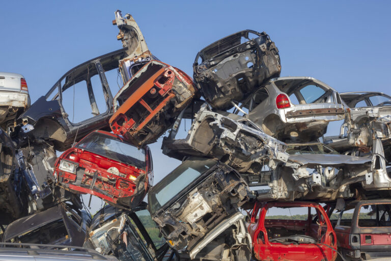 Die besten Anbieter für den Schrottautoverkauf ohne Papiere: So findest du die richtigen Partner